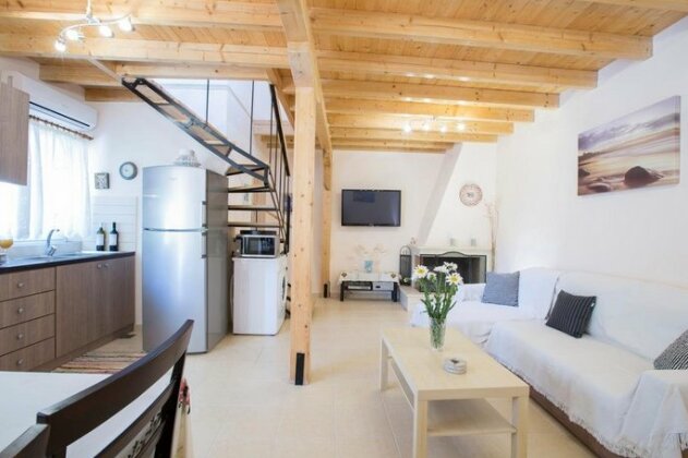 Lefkas Cottage House - Photo4