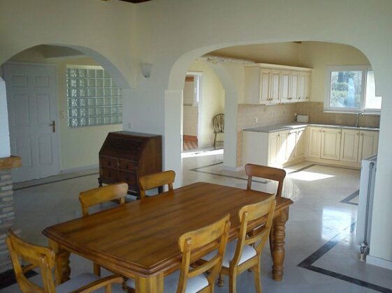 Luxurious villa amazing views with private pool - Photo4