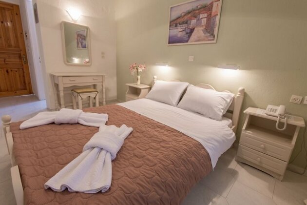 Olive Tree Hotel Lefkada - Photo4