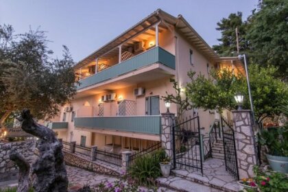 Olive Tree Hotel Tsoukalades Lefkada