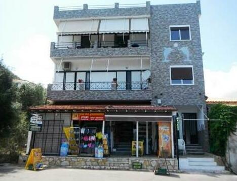 Orfeas Rooms - Photo2