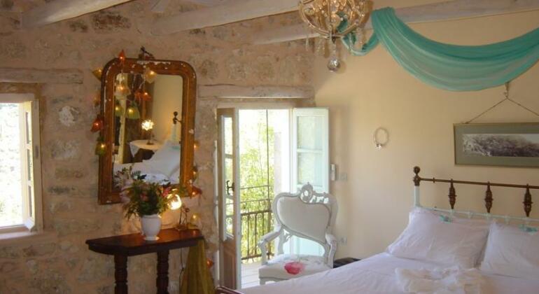Pavezzo Country Retreat - Photo3