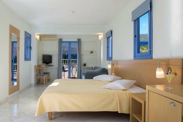 Porto Galini Seaside Resort & Spa - Photo4