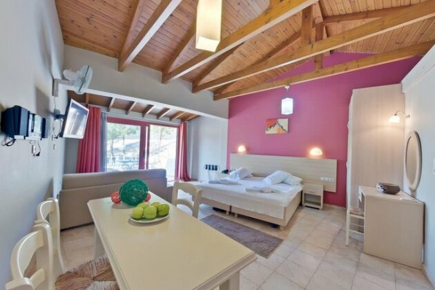Rouda Bay Hotel - Photo4