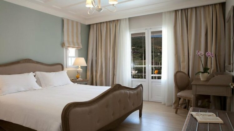 Royal Nidri Hotel & Apartments - Photo5