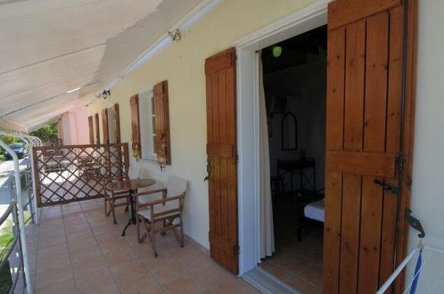 Saint John Lefkada Town - Photo5