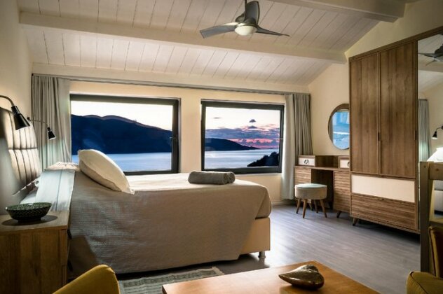 Sappho Boutique Suites - Photo4