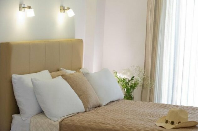 Savinos Rooms - Photo3