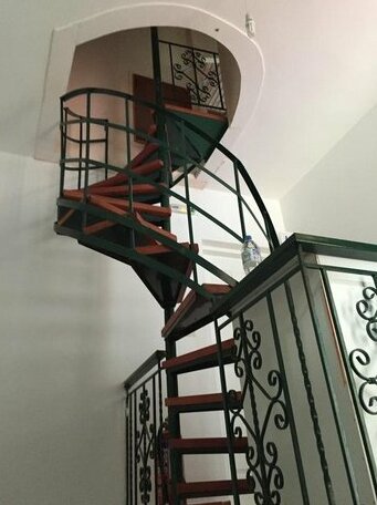 Seaview Traditional Attic - Photo2