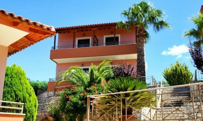 Semiramis Lefkada