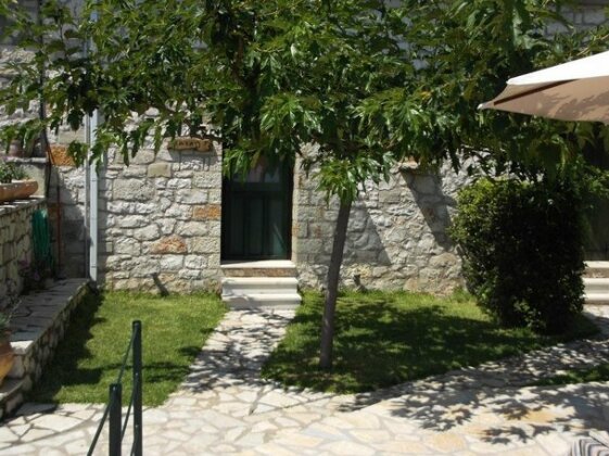Sivros Stone Cottages - Photo2