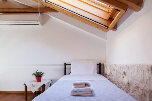 Sivros Stone Cottages - Photo4