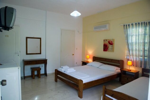Soldatos Rooms - Photo3