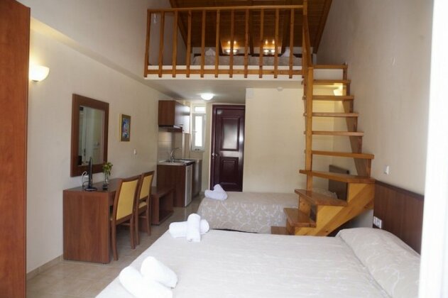 Summertime Inn - Photo5