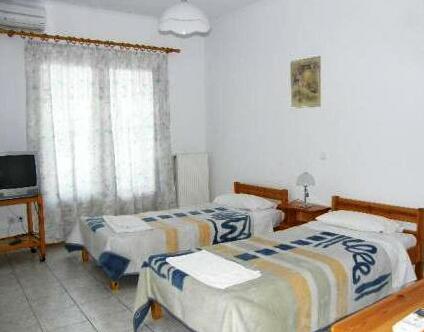 Tzeni Villa