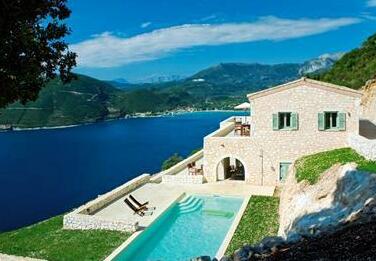 Urania Luxury Villas - Photo3