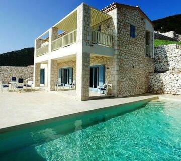 Urania Luxury Villas