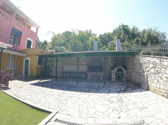 Vasilis House