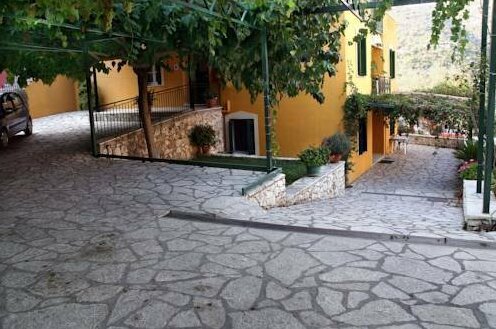 Vasilis House - Photo2