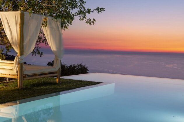 Villa Theoni - Photo2