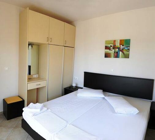 Villas Odysseas - Photo2
