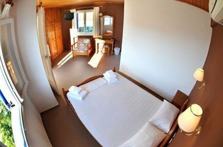 Vliho Bay Hotel - Photo3