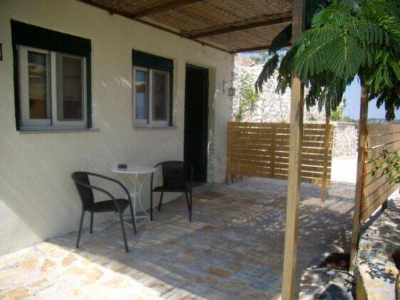 Zephyros Rooms And Apartments - Photo4