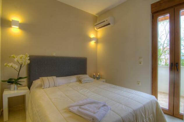 Gasparakis Bungalows & Villas - Photo5