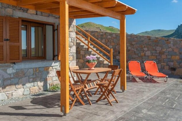 Evgatis Beach Stone Villas - Photo4