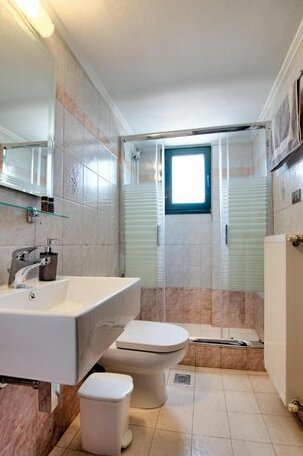 Pan-Dora Apartments - Photo5