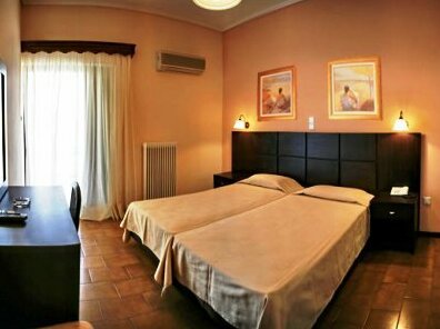 Poseidon Rooms Myrina - Photo2