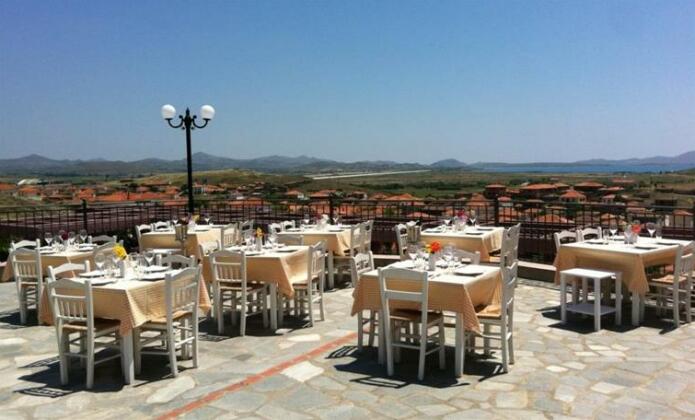 The Varos Village Hotel & Suites - Photo5