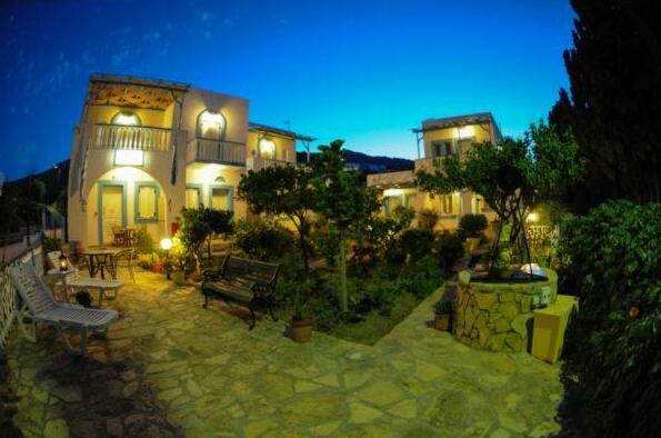 Effies Apartments - Photo3