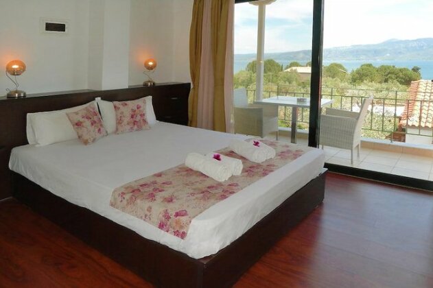 Ampoulos Rooms & Apartments - Photo3