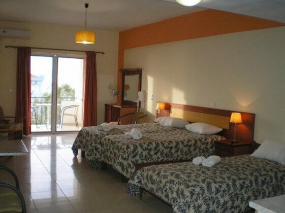 Apollon Lesbos - Photo2