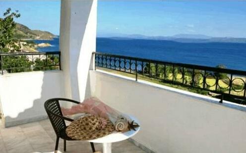 Belvedere Aeolis Hotel - Photo4