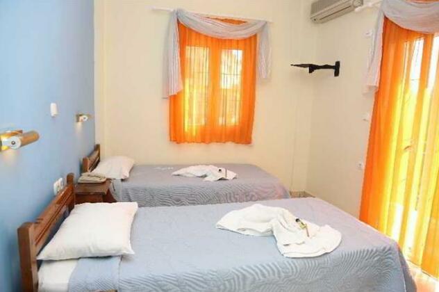 Coral Hotel Agios Isidoros - Photo2