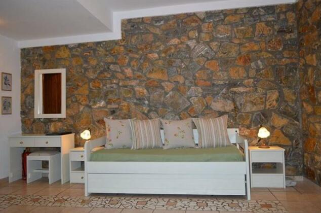 Elia Village - Photo3