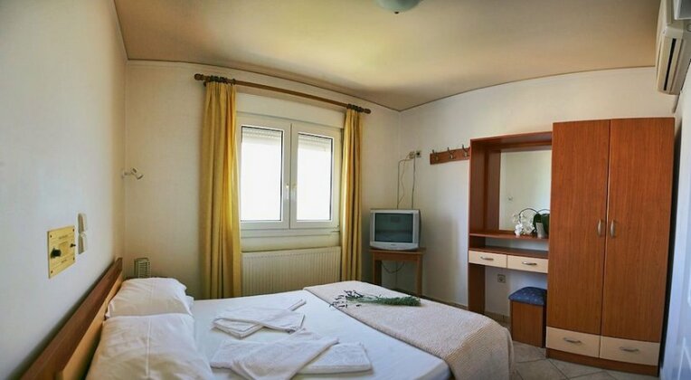 Gera Bay Studios and Apartments - Photo4