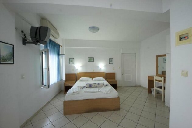 Irini Plomariou Apartments - Photo3