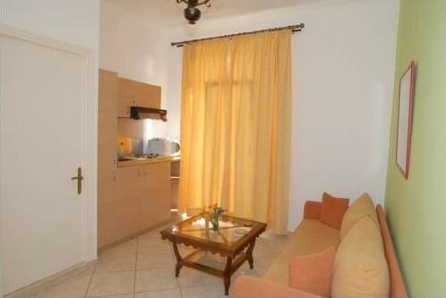 Molyvos Queen Apartments - Photo4