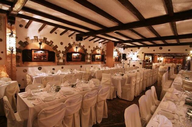 Mytilana Village Hotel - Photo3