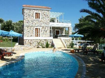 Sellados Beach Villas - Photo2
