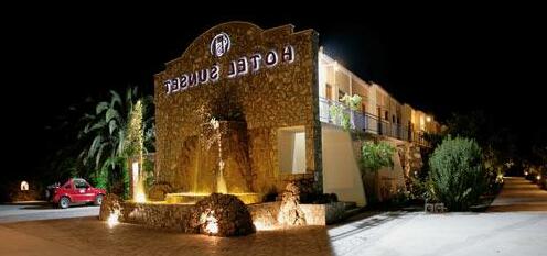 Sunset Hotel Petra Greece - Photo3
