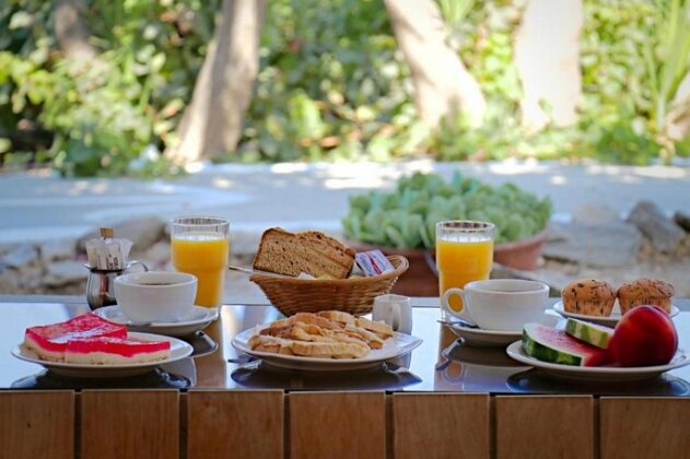 Ailouros guest house - Photo4