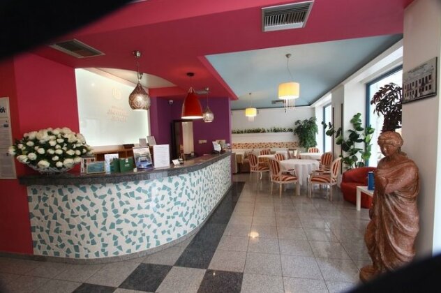 Isthmia Hotel - Photo3