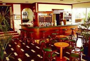 Karellion Hotel - Photo2