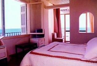 Karellion Hotel - Photo4