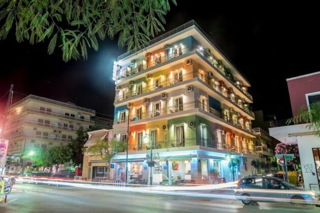 Mitzithras Hotel - Photo2