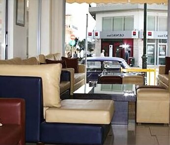 Mitzithras Hotel - Photo5